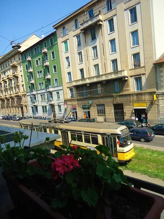 Guest house Anna Maria House B&B Milan Italy